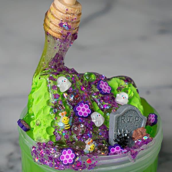 Haunted Honeycomb Slime DIY Clay Kit - Image 7